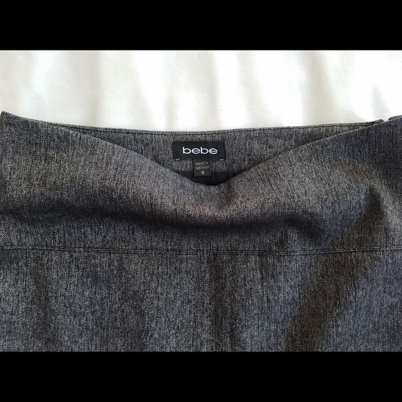 Bebe textured mini skirt! - Picture 3 of 3